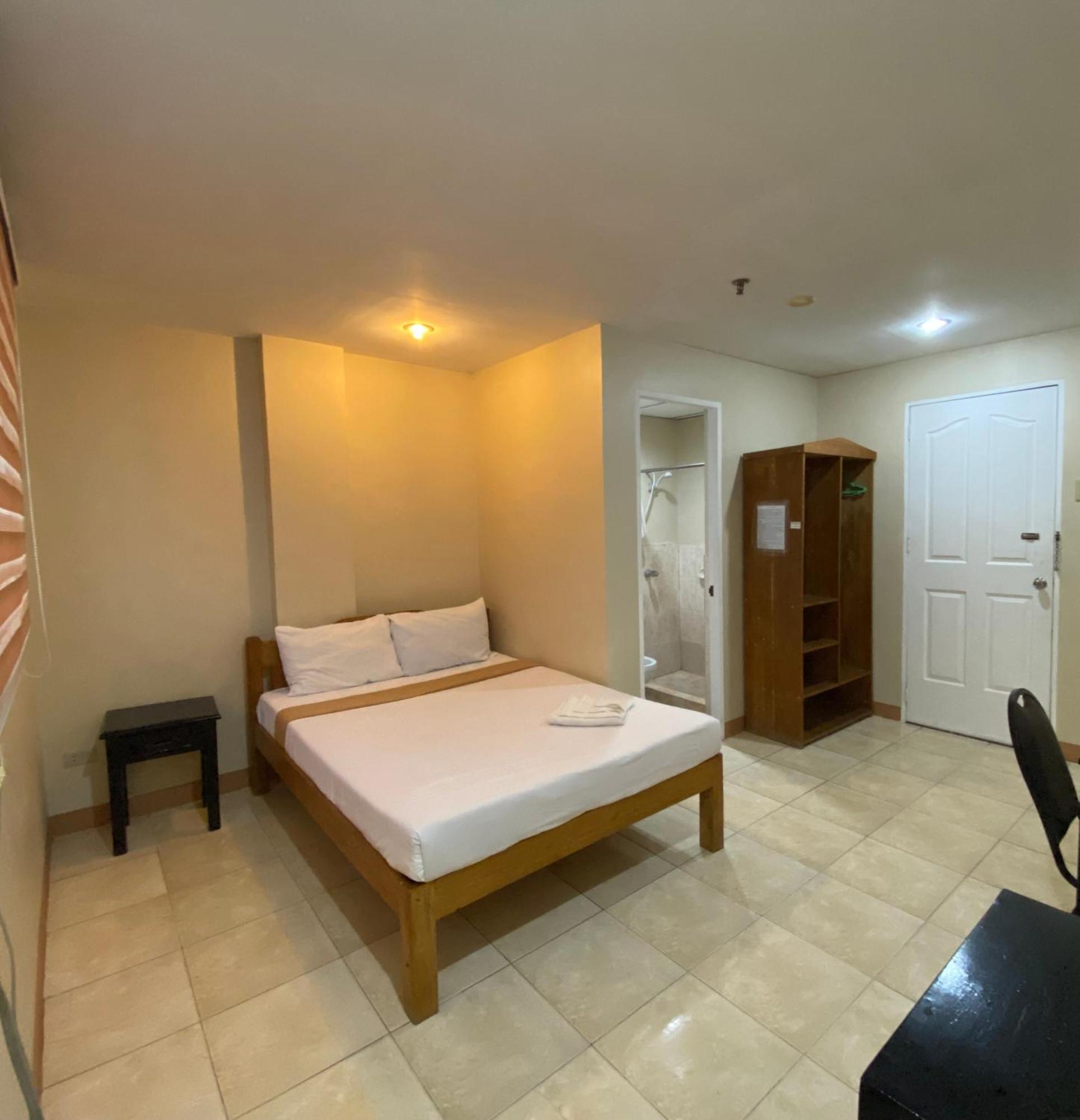 Lylie Hotel Cebu Zewnętrze zdjęcie